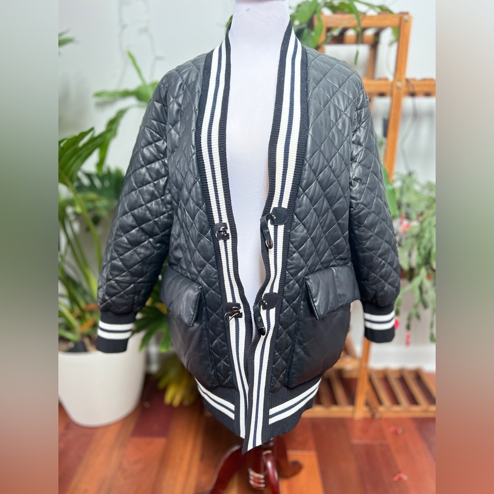Customized genius sheepskin down jacket Black Quilted Jacke